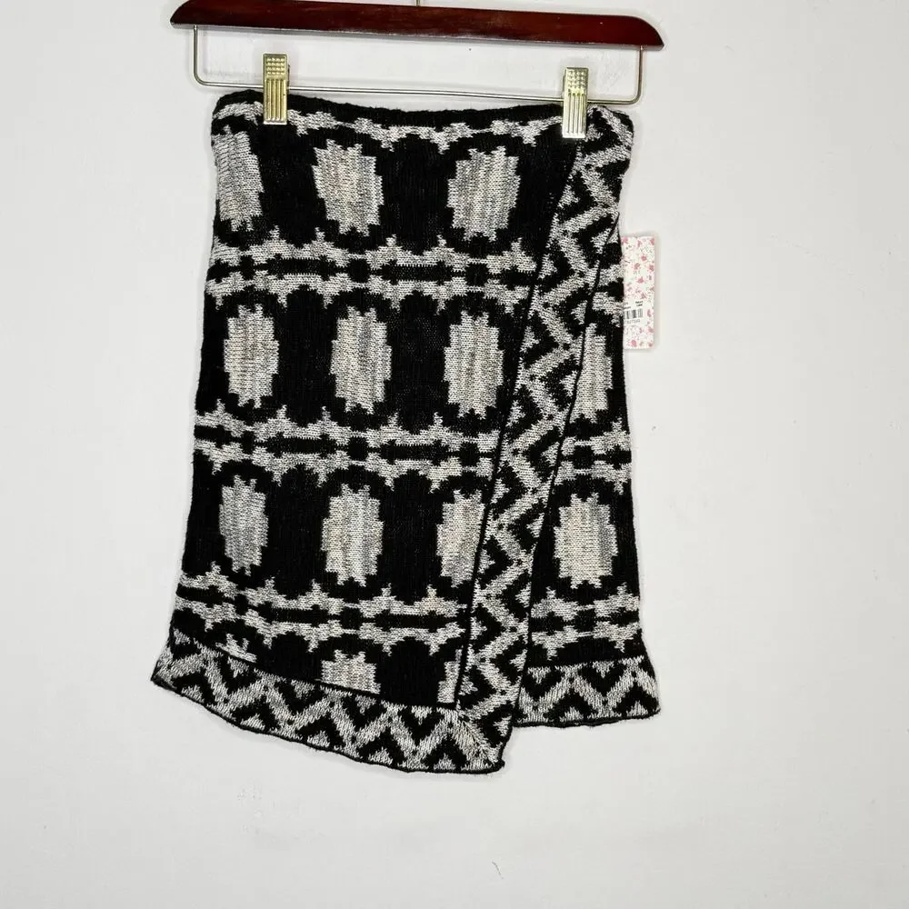Free People Sweater Mini Skirt Size S Black White Boho‎ Festival Western Chic